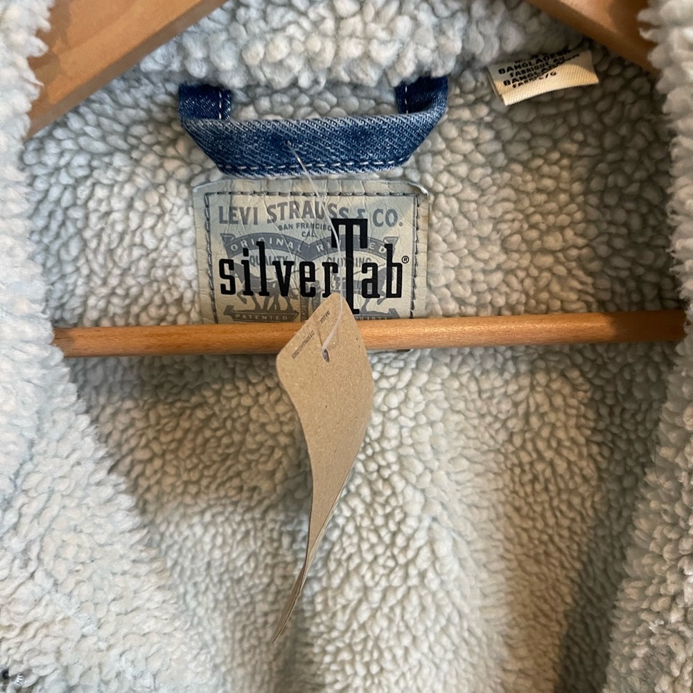 Levi's SilverTab Sherpa-Lined Jacket - Picture 2 of 3